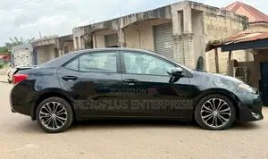 Toyota Corolla 2017 Black