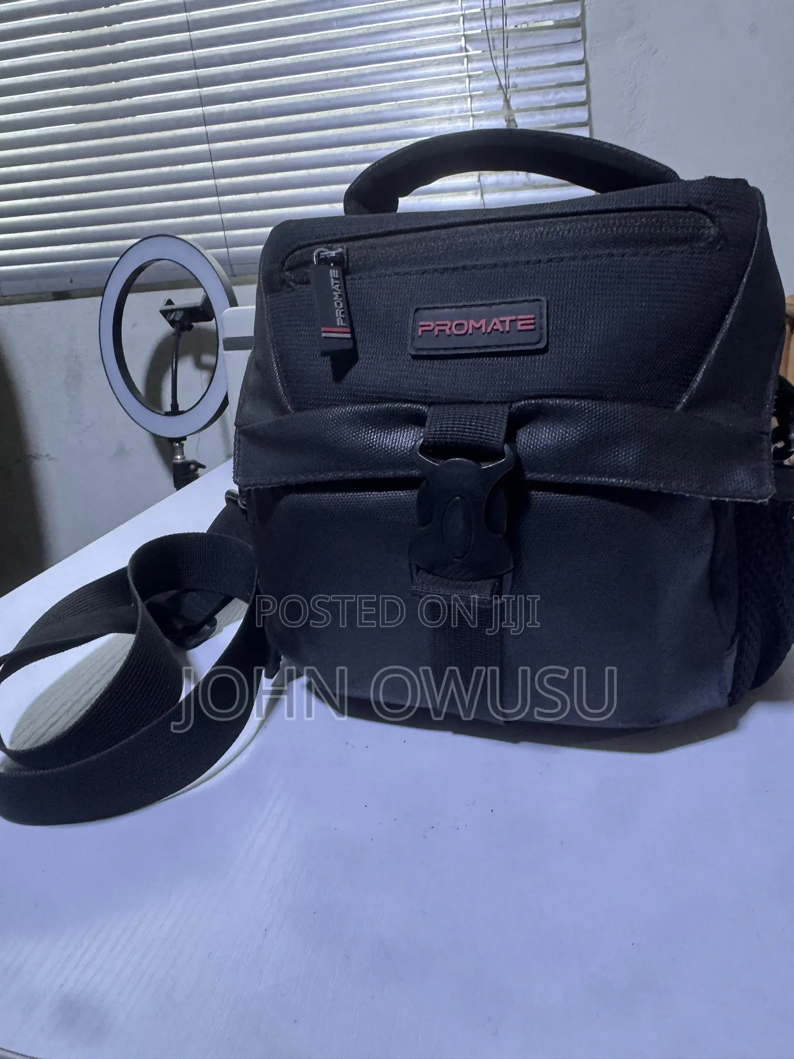 Used Canon 4000d With 55mm Prime Lens and Promate Bag.