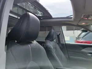 Toyota Grand Highlander Platinum AWD 2024 Gray