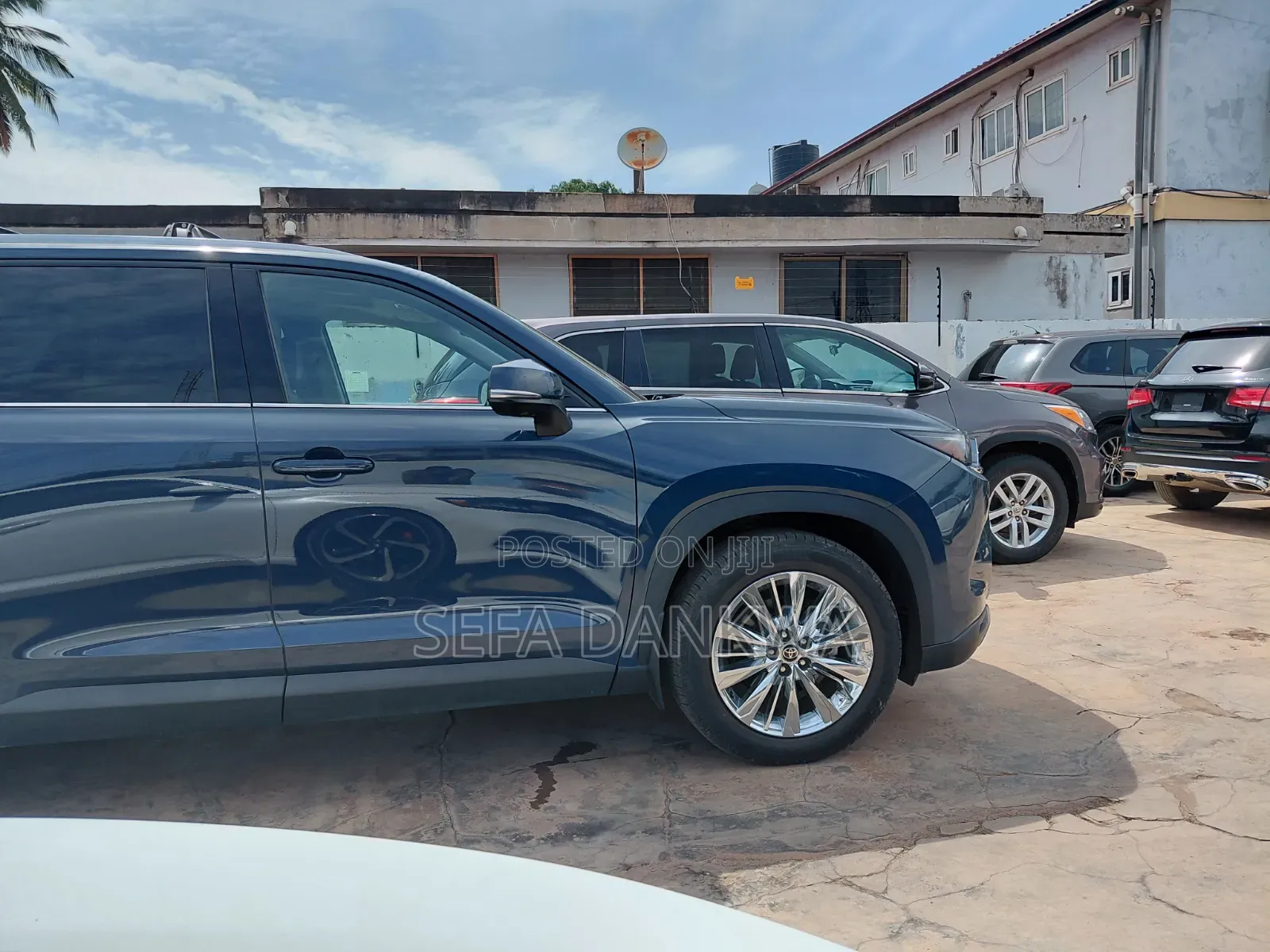 Toyota Grand Highlander Platinum AWD 2024 Gray