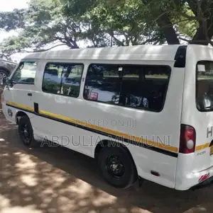 Hyundai H-100 2004 White