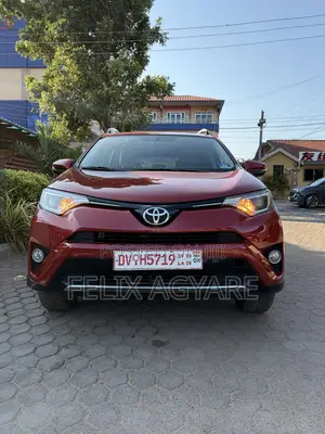 Toyota RAV4 2016 Red