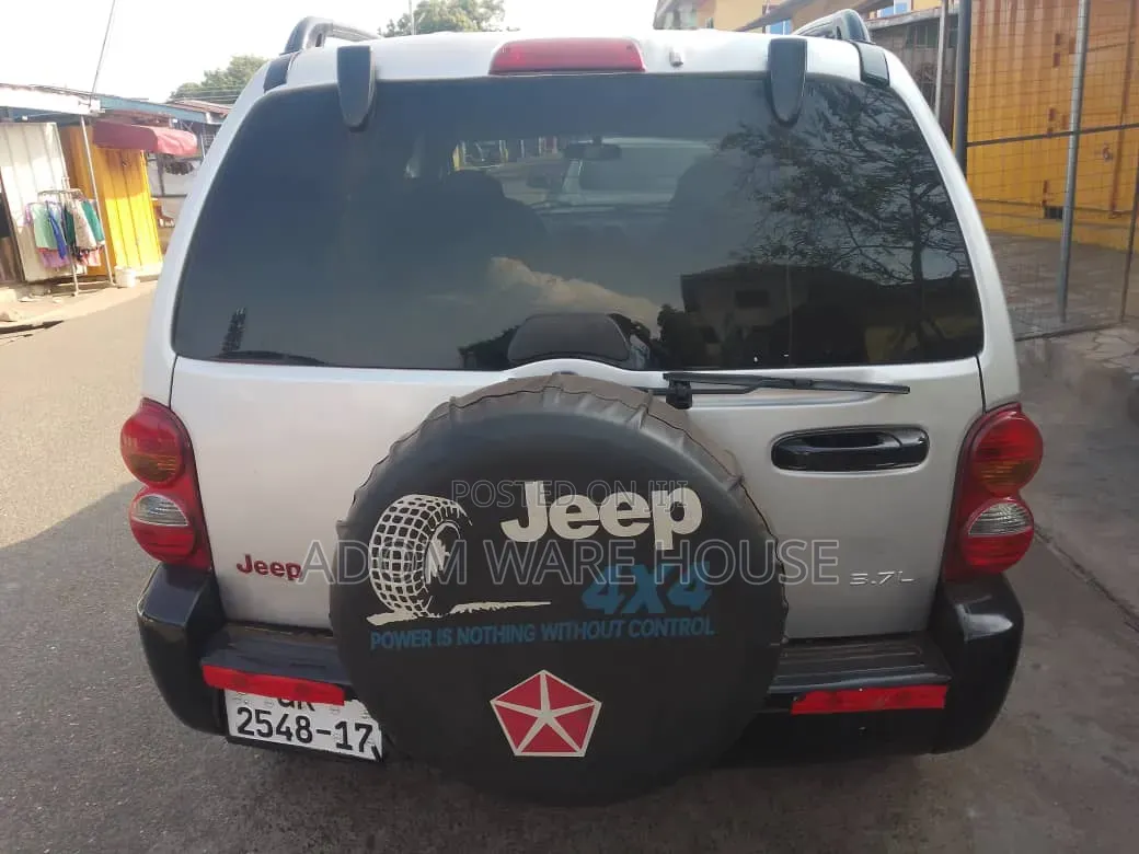 Jeep Liberty 3.7 2003 Gray