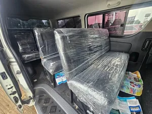 Toyota HiAce 2015 White