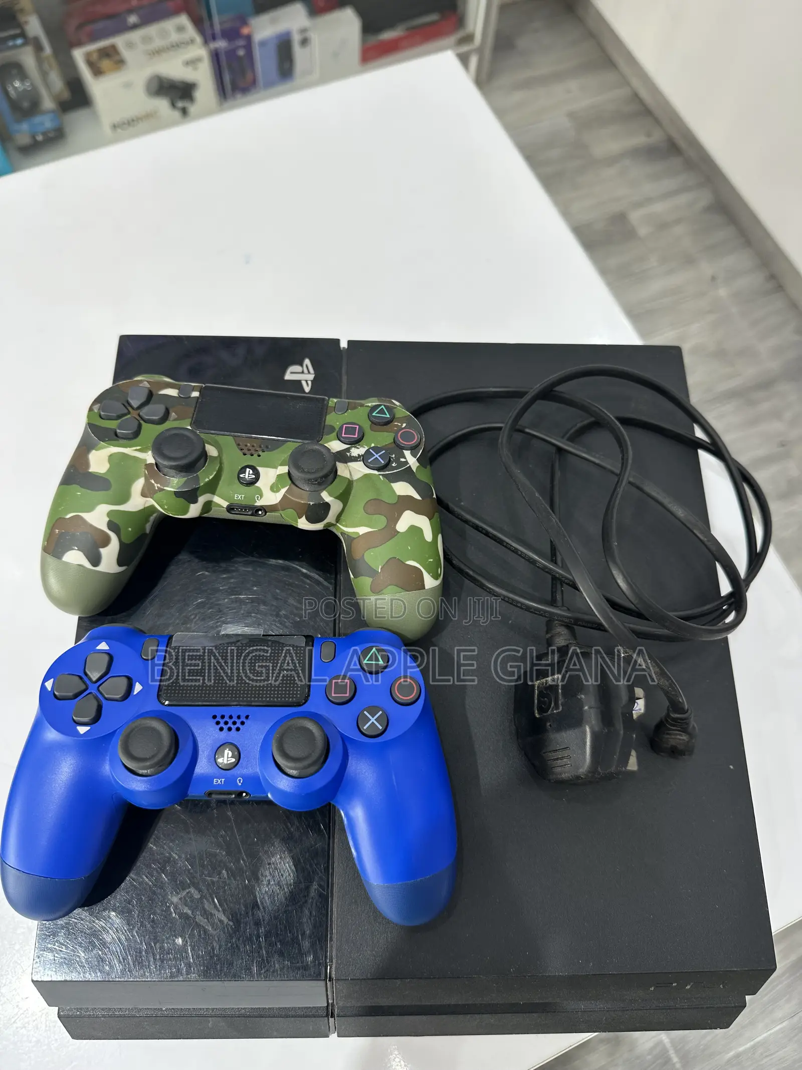 PlayStation 4 Standard