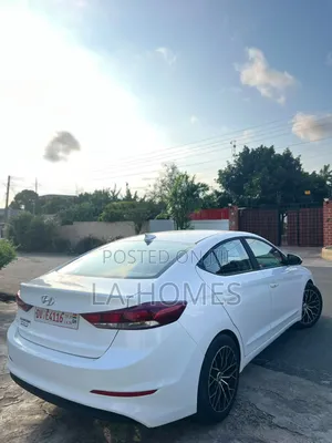 Hyundai Elantra SEL 2018 White