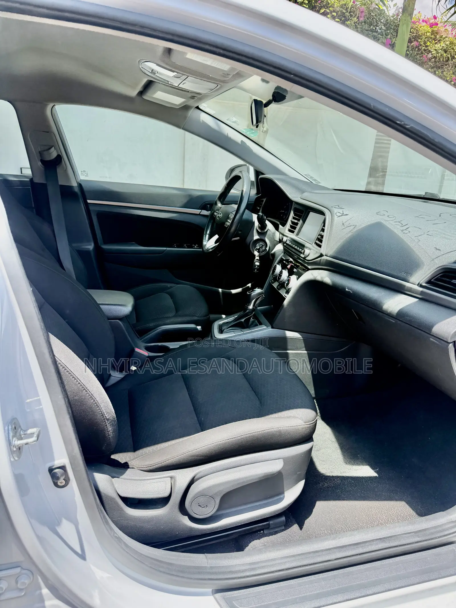 Hyundai Elantra SE 2020 White