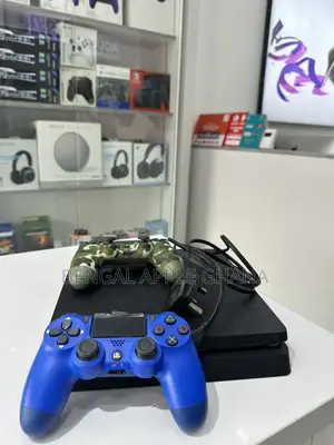 PlayStation 4 Slim