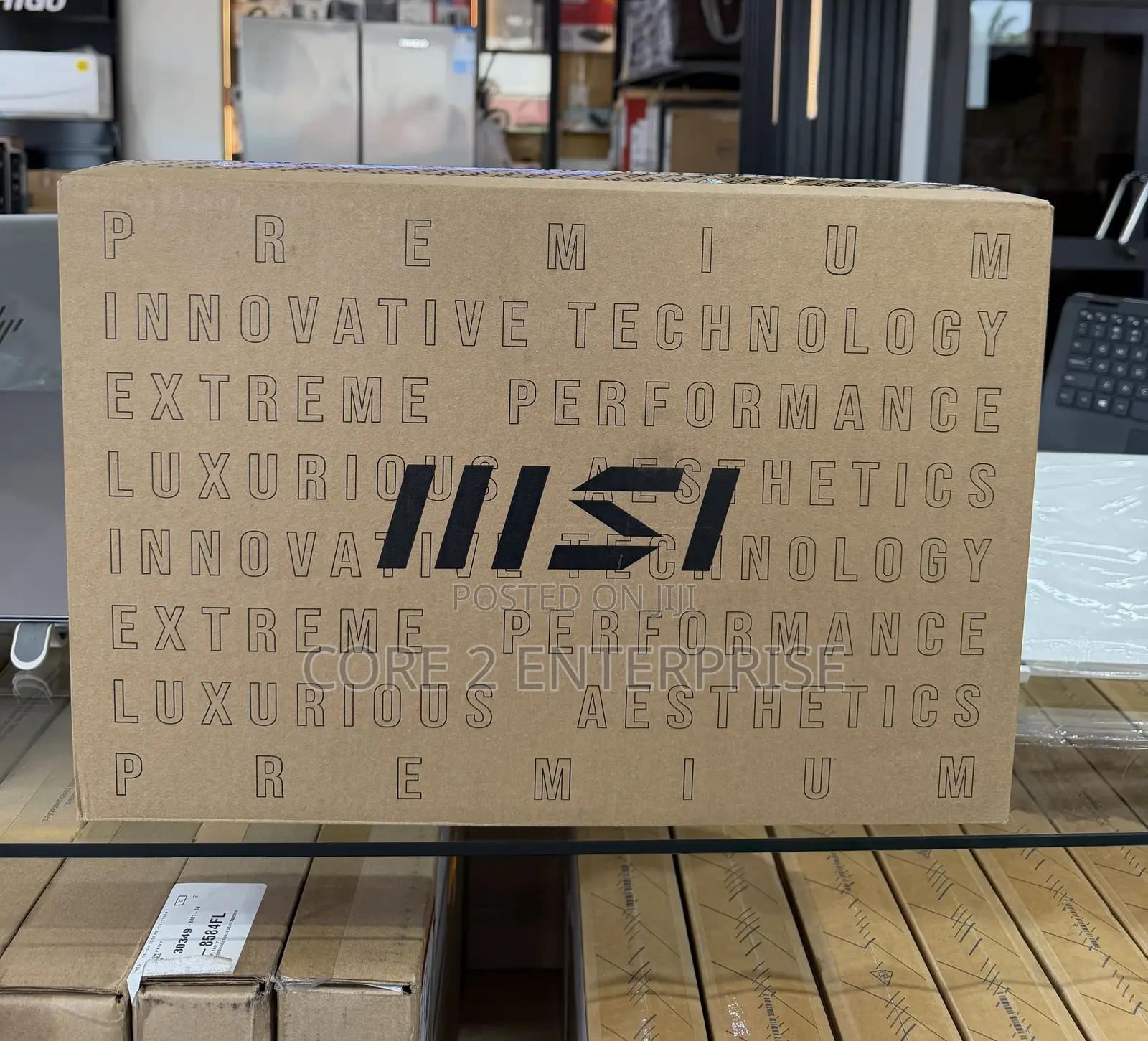 New Laptop MSI Stealth 16 AI Studio 32GB Intel Core Ultra 9 SSD 1T