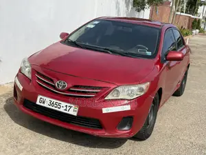 Toyota Corolla LE 4dr Sedan (1.8L 4cyl 4A) 2013 Red
