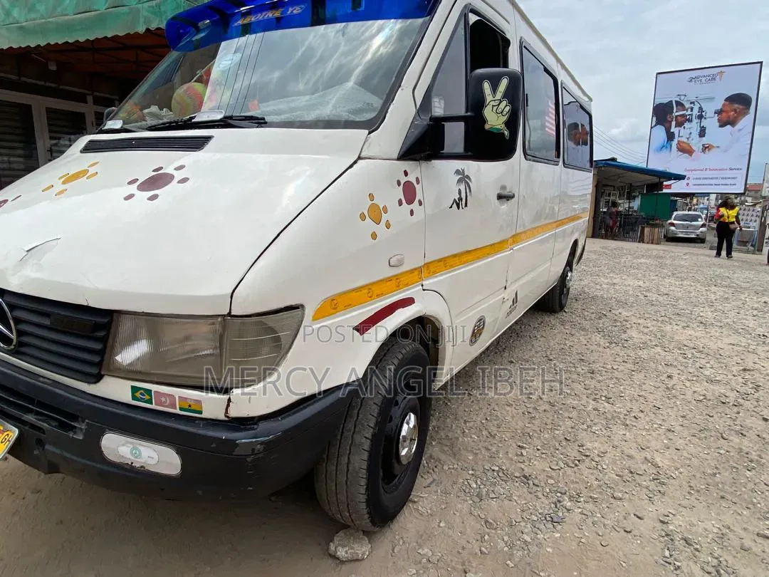 Mercedes-Benz Sprinter 2009 White