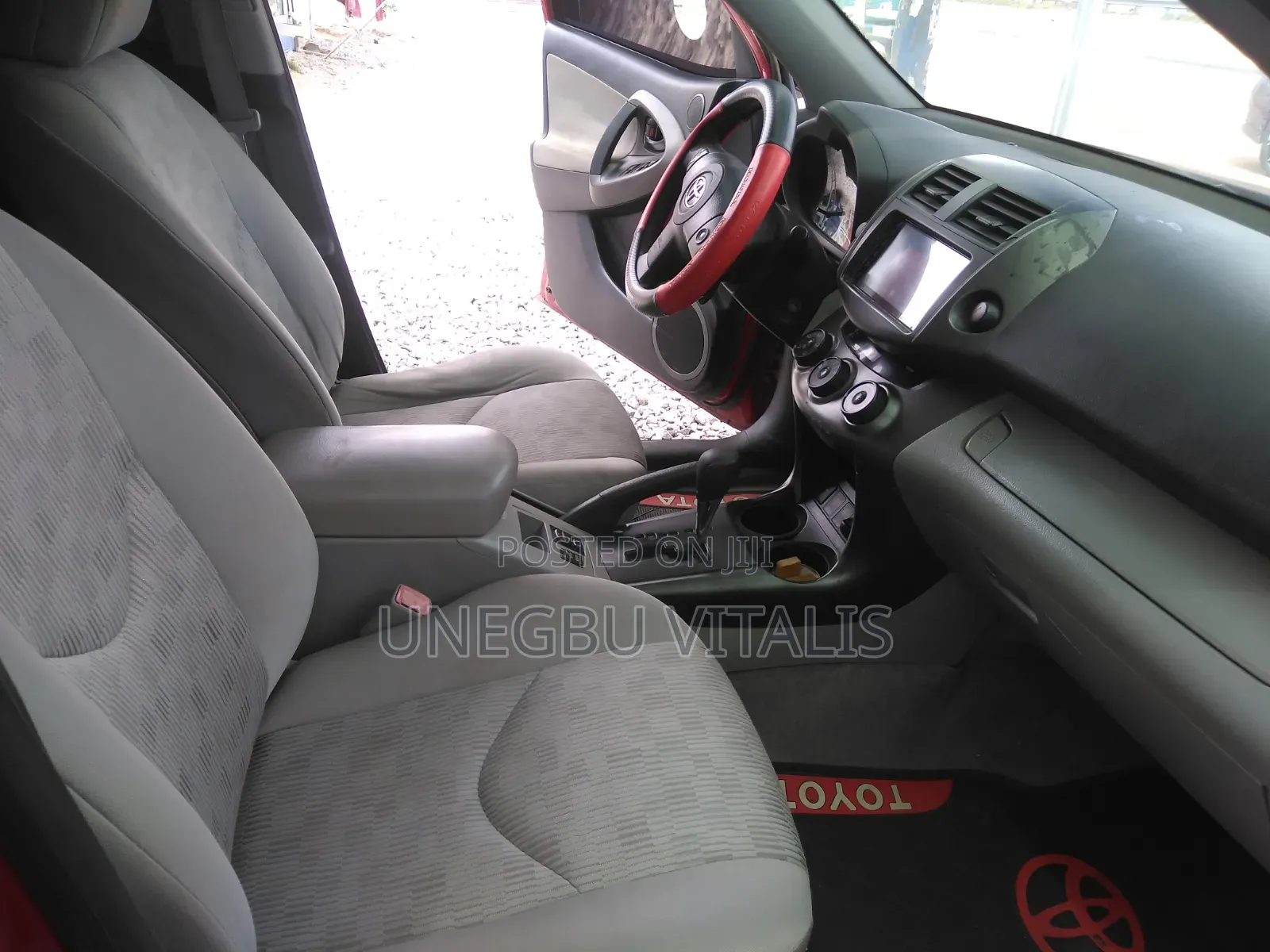 Toyota RAV4 2.5 4x4 2012 Red