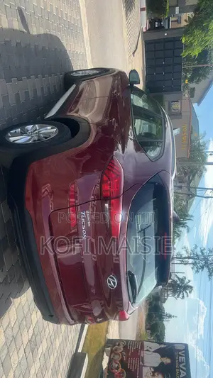 Hyundai Tucson SE AWD 2020 Red