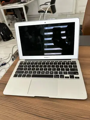 Laptop Apple MacBook 2015 4GB Intel Core i5 SSHD (Hybrid) 128GB