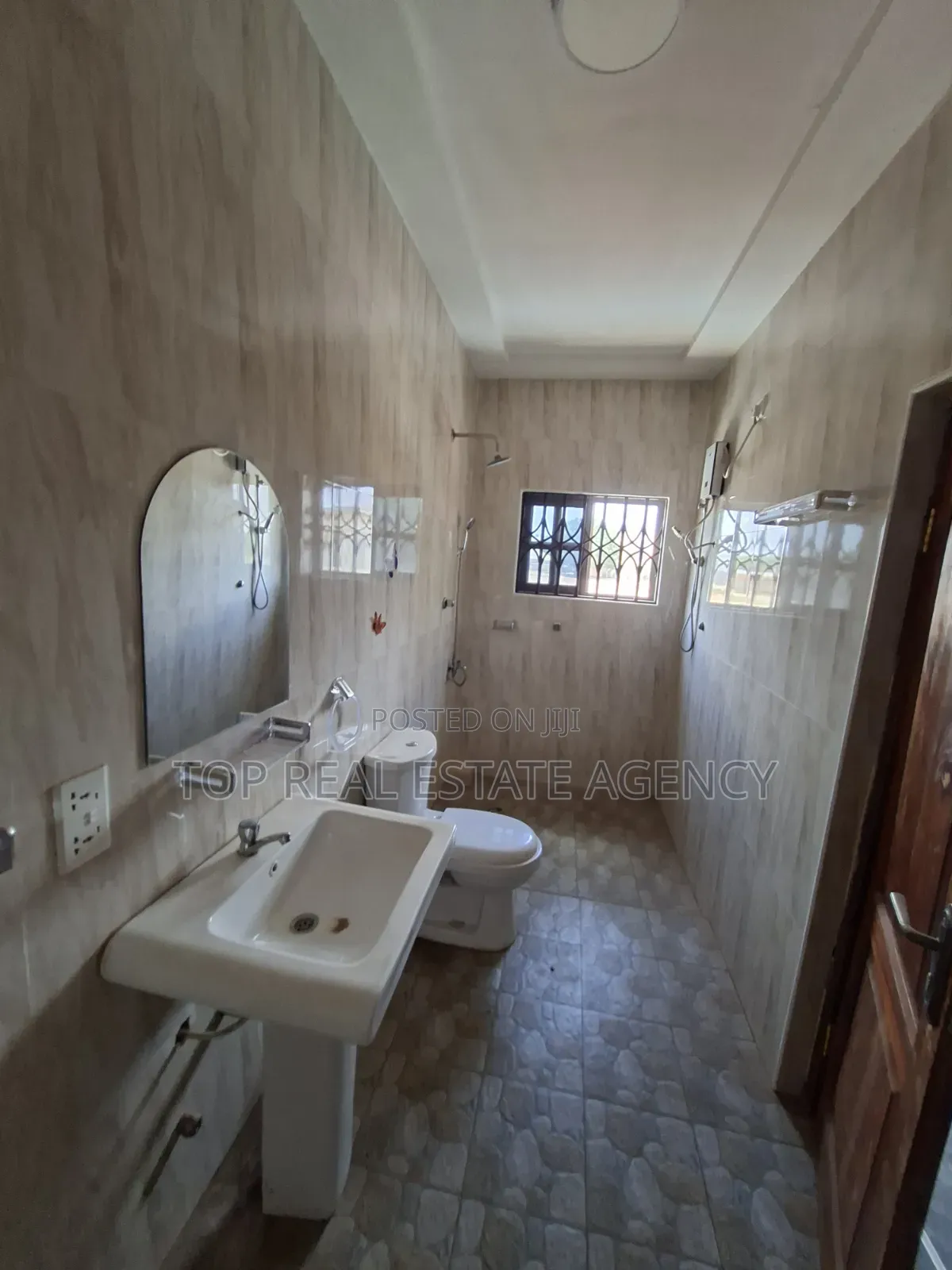 2bdrm Apartment in Haatso Dvla, Ga East Municipal for rent