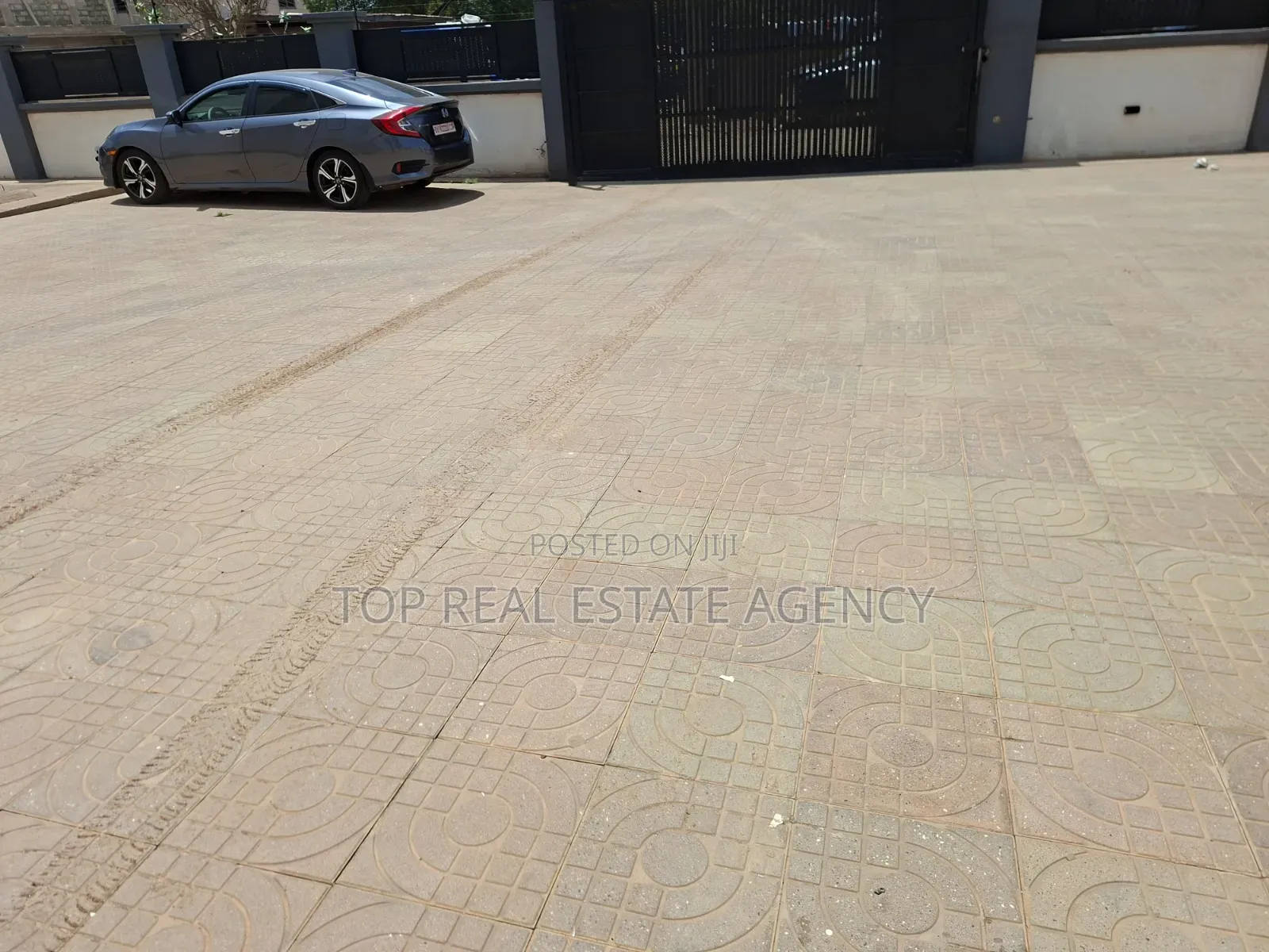 2bdrm Apartment in Haatso Dvla, Ga East Municipal for rent