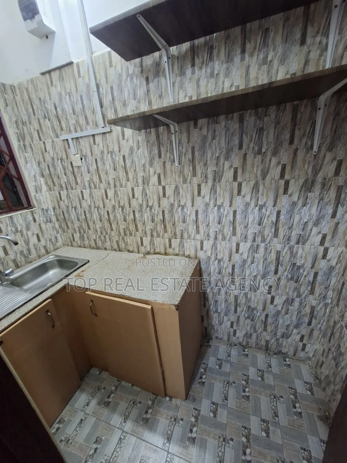 1bdrm Apartment in Kwabenya Osca, Ga East Municipal for rent