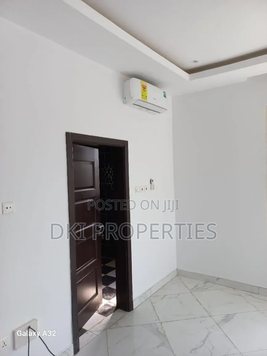 4bdrm House in Dki Properties, Ability for rent