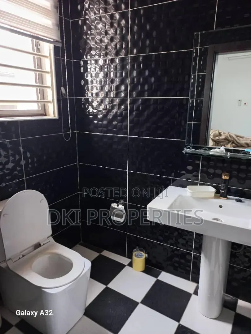 4bdrm House in Dki Properties, Ability for rent