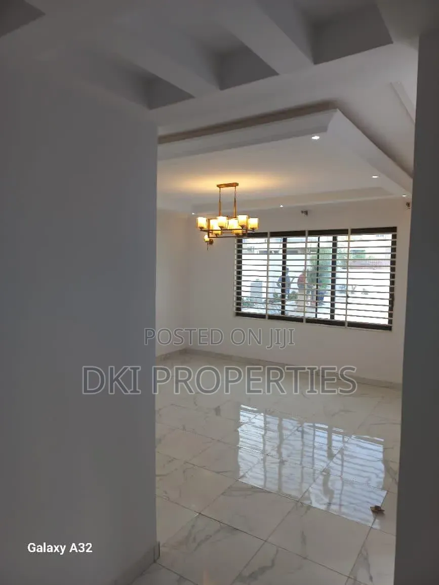 4bdrm House in Dki Properties, Ability for rent