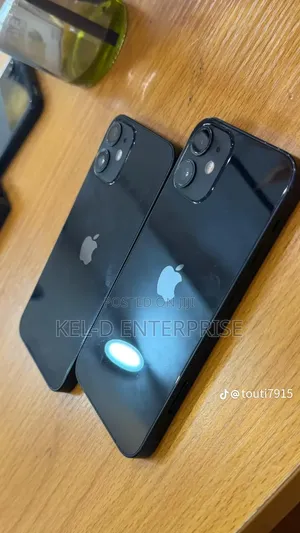 Apple iPhone 12 64 GB