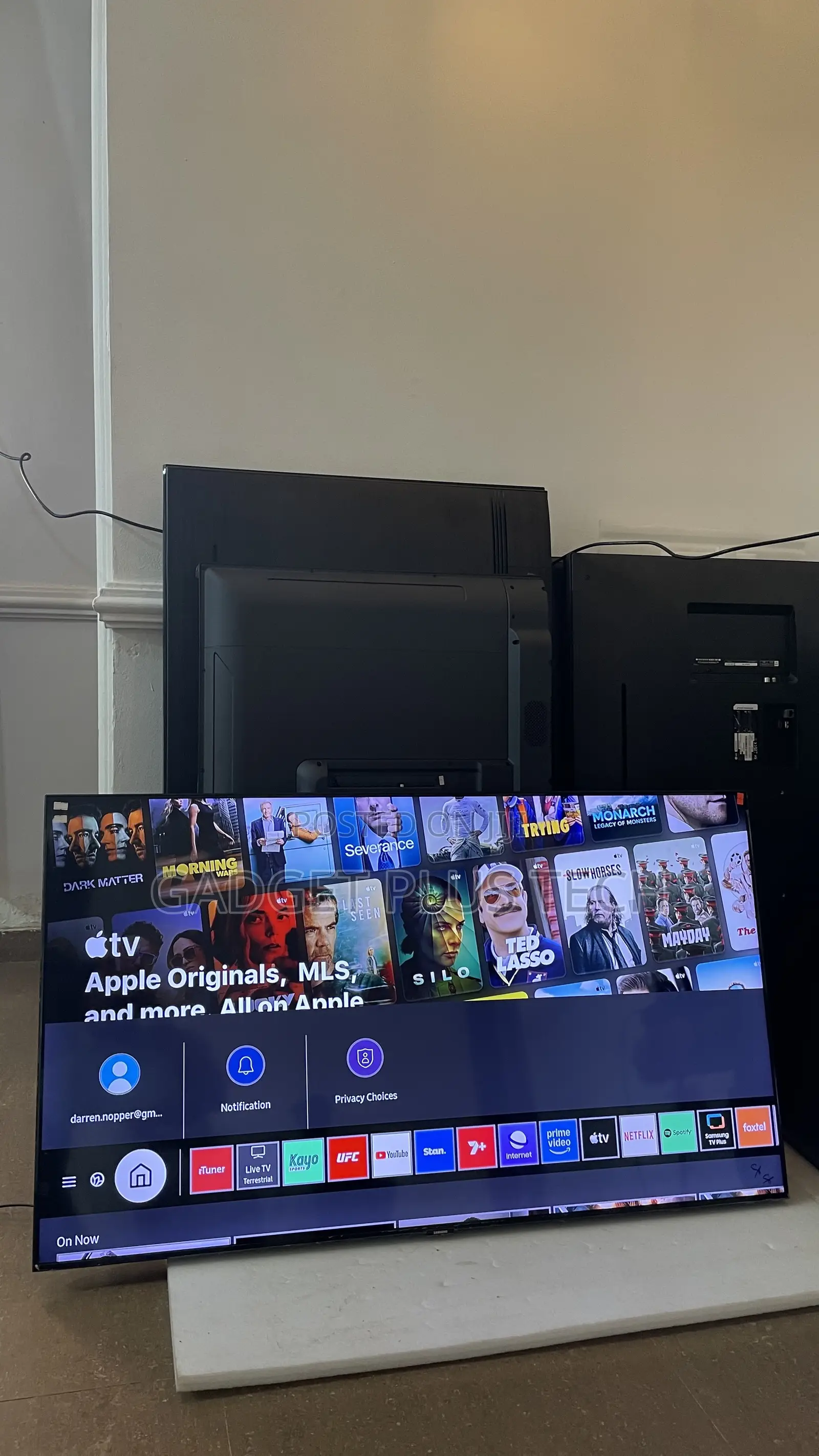 2021 55inchs Samsung 4K UHD Smart TV