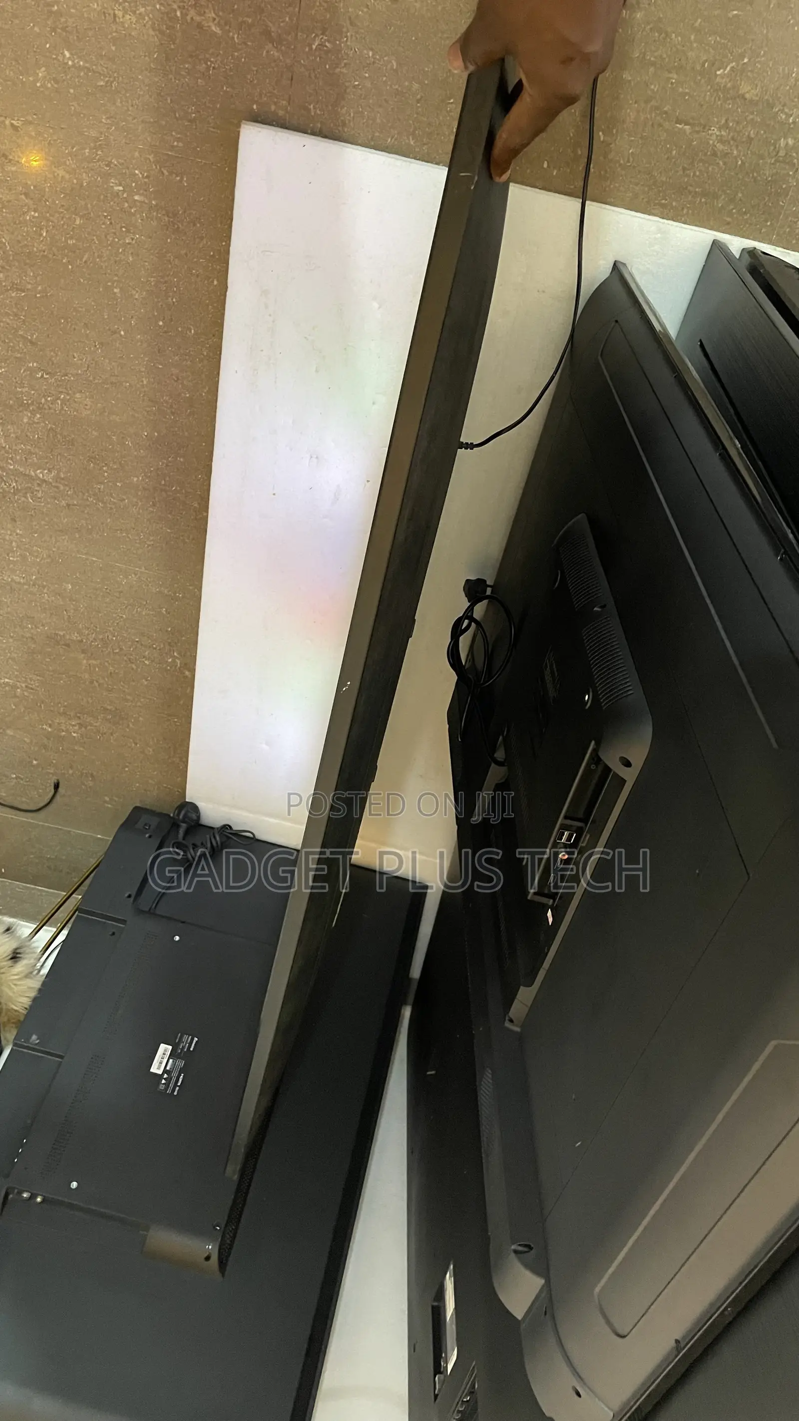 2021 55inchs Samsung 4K UHD Smart TV