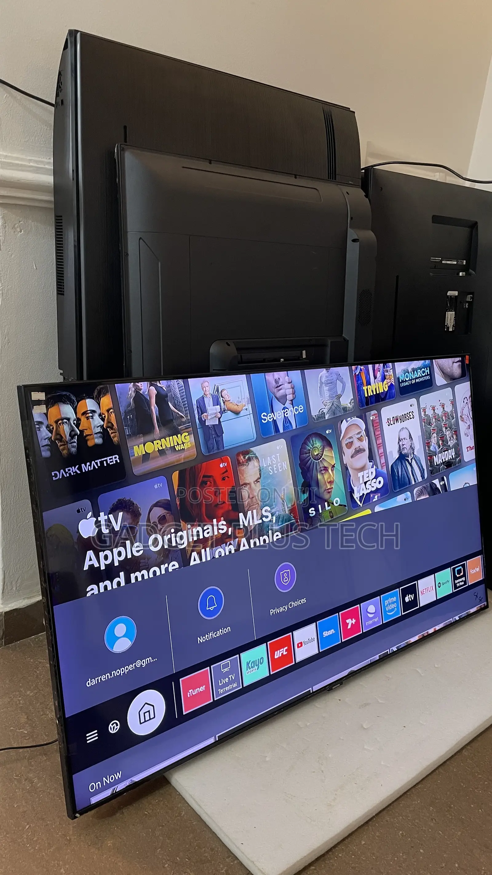 2021 55inchs Samsung 4K UHD Smart TV
