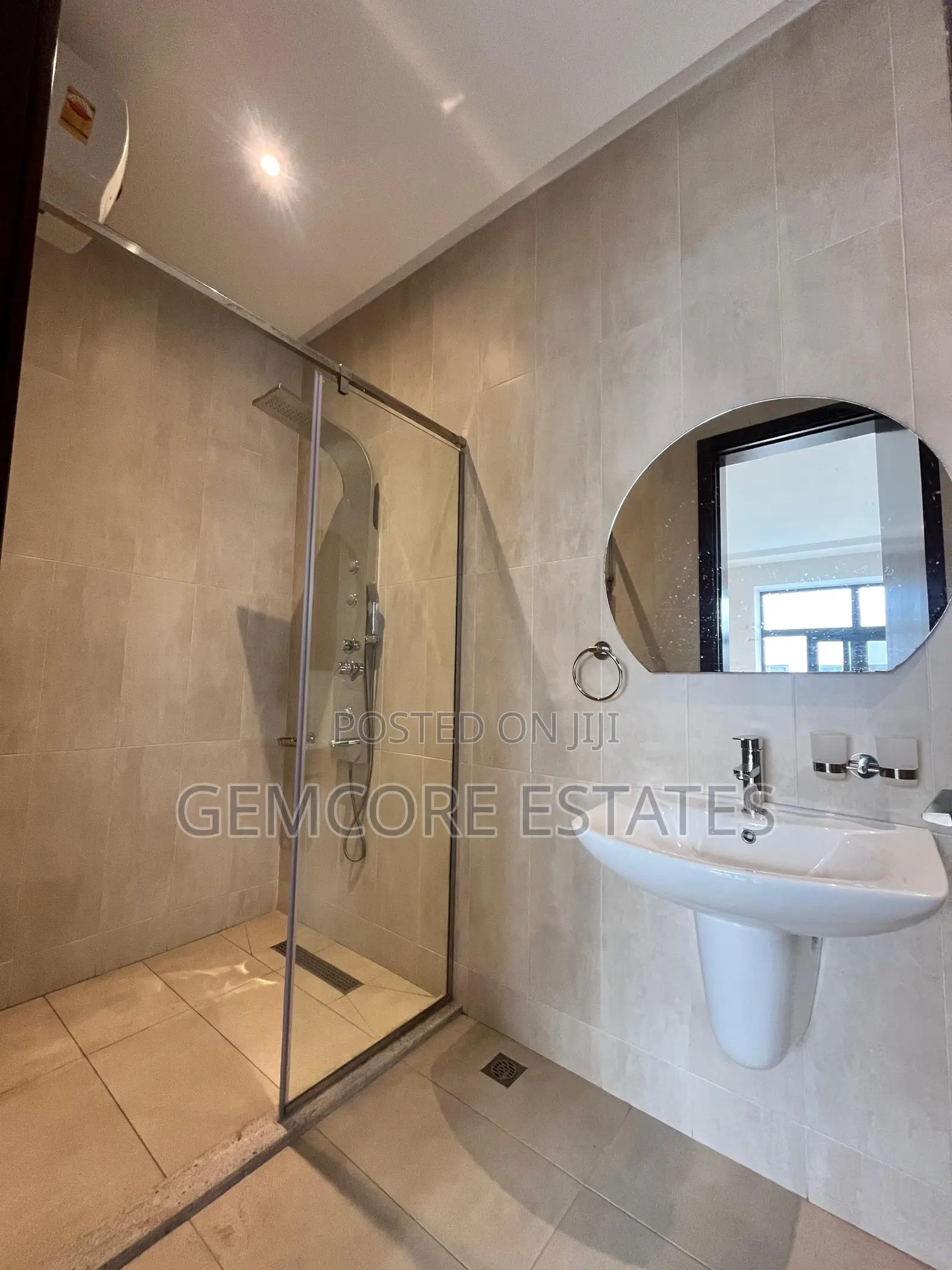 4bdrm House in East Legon for rent