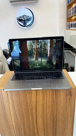 Laptop Apple MacBook Pro 2020 16GB Intel Core i5 SSD 256GB