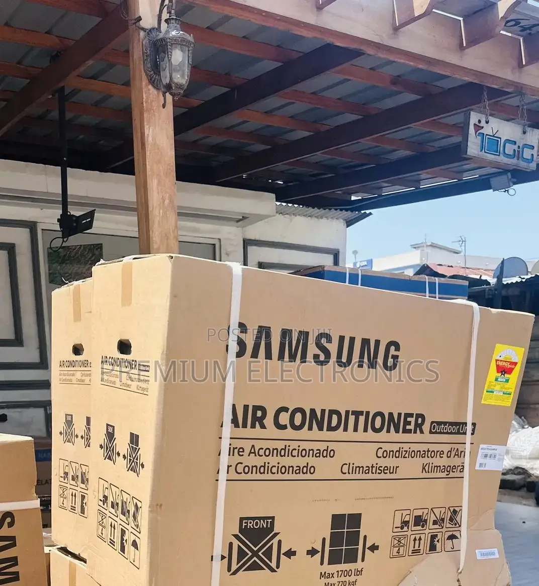 Ramadan Promo! Samsung 2.0hp R410 Split AC Ar18crhgawk/Af