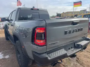 Dodge RAM 2023 Green