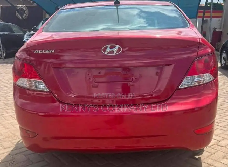 Hyundai Accent 2014 Red