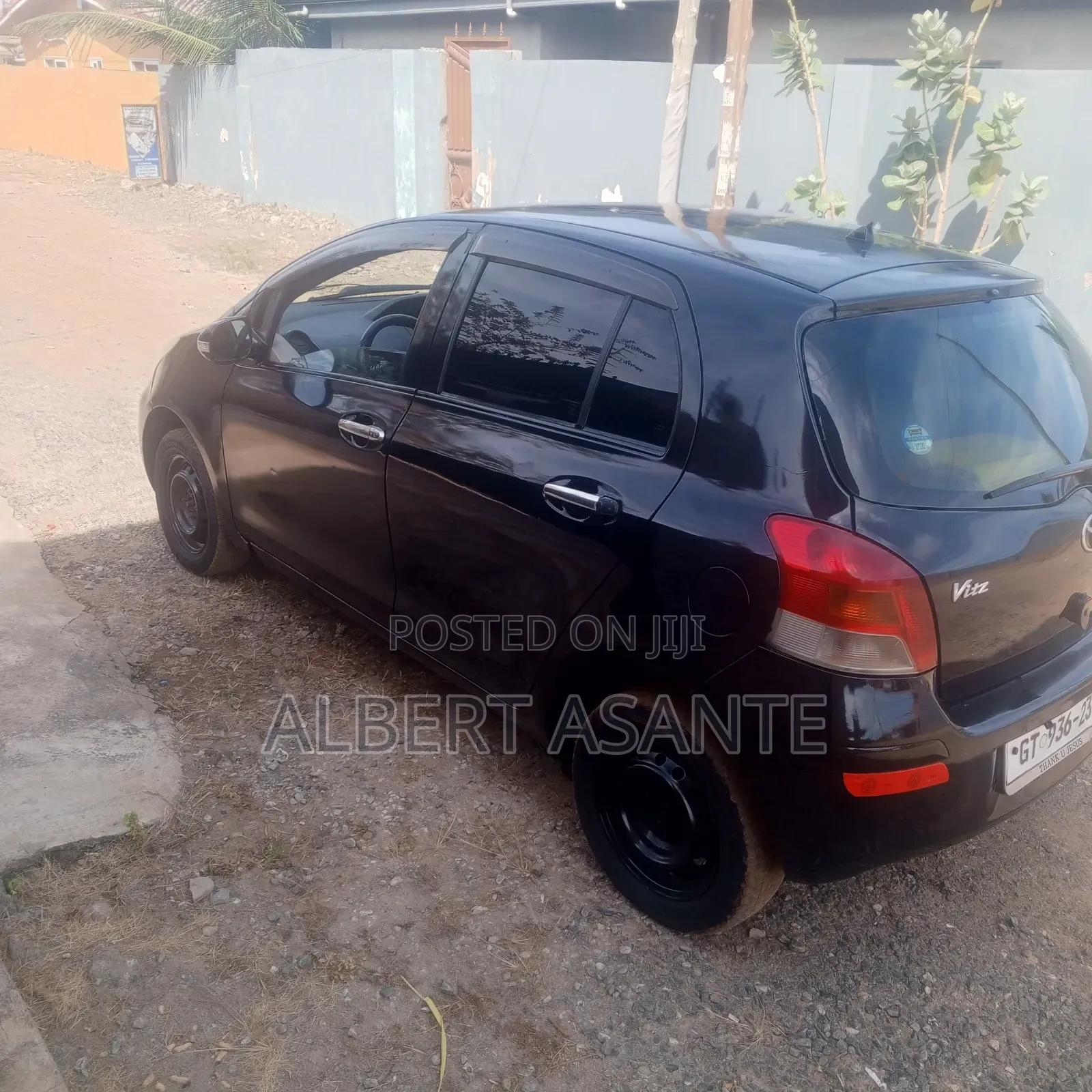 Toyota Vitz 2009 Black