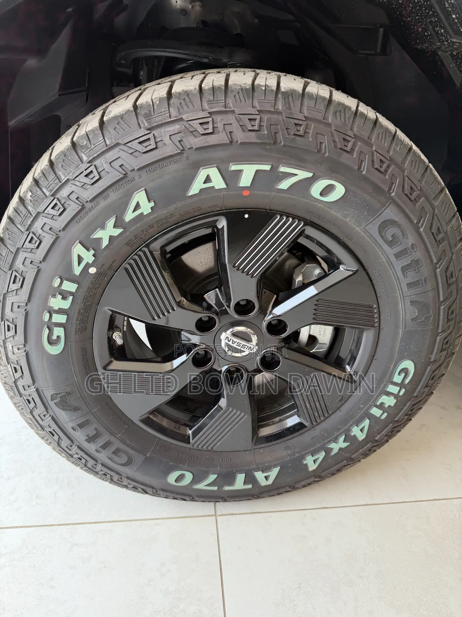 New Nissan Frontier PRO-4X Crew Cab 4WD 5.0 ft. SB 2026 Gray