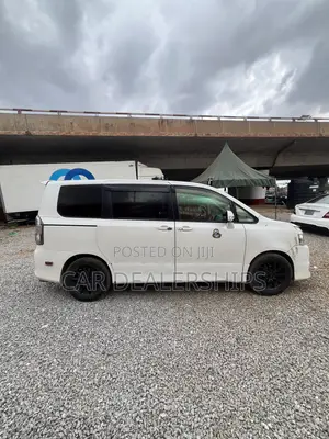 Toyota Voxy 2012 White