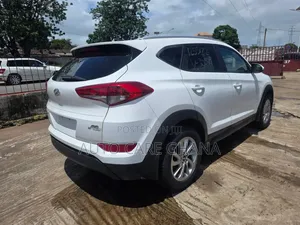 Hyundai Tucson SE AWD 2018 White