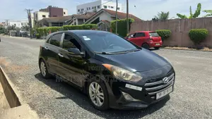 Hyundai Elantra Limited Sedan FWD (1.8L 4cyl 6A) 2016 Black