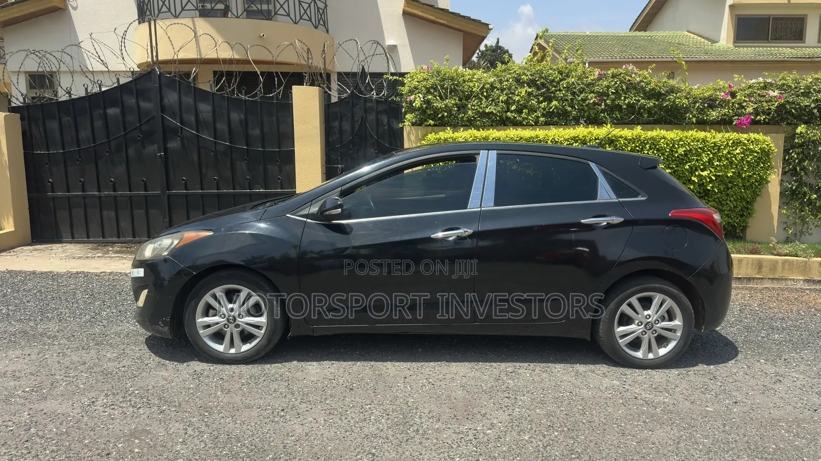 Hyundai Elantra Limited Sedan FWD (1.8L 4cyl 6A) 2016 Black