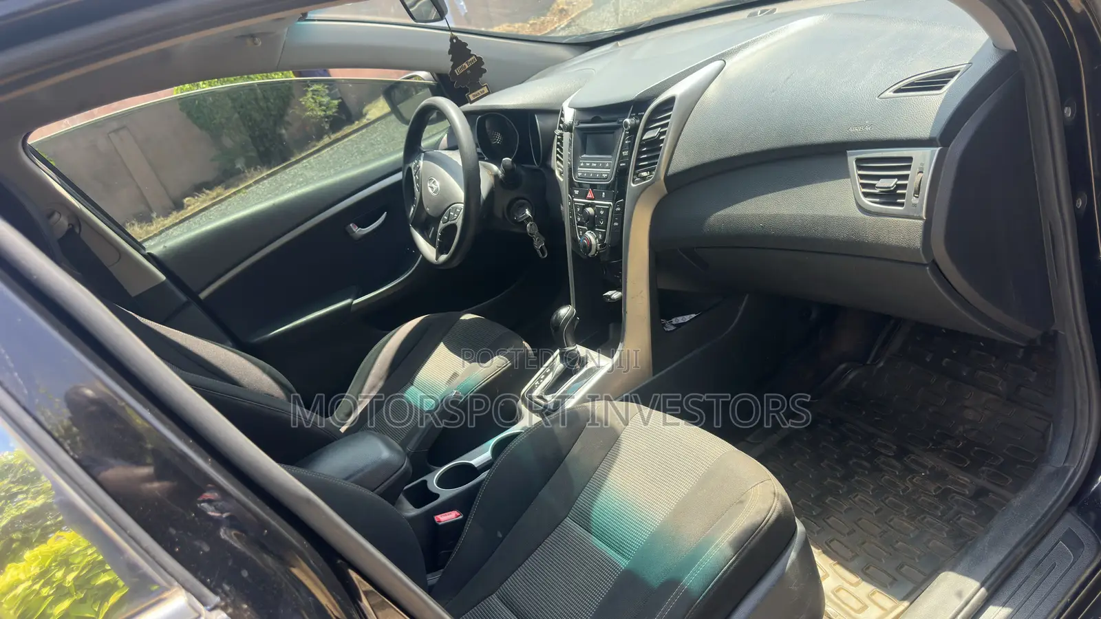 Hyundai Elantra Limited Sedan FWD (1.8L 4cyl 6A) 2016 Black