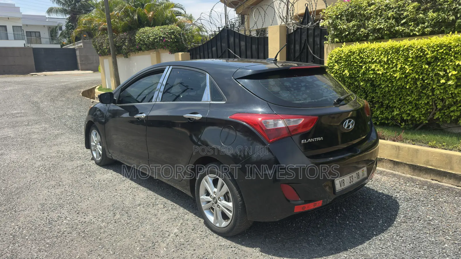 Hyundai Elantra Limited Sedan FWD (1.8L 4cyl 6A) 2016 Black