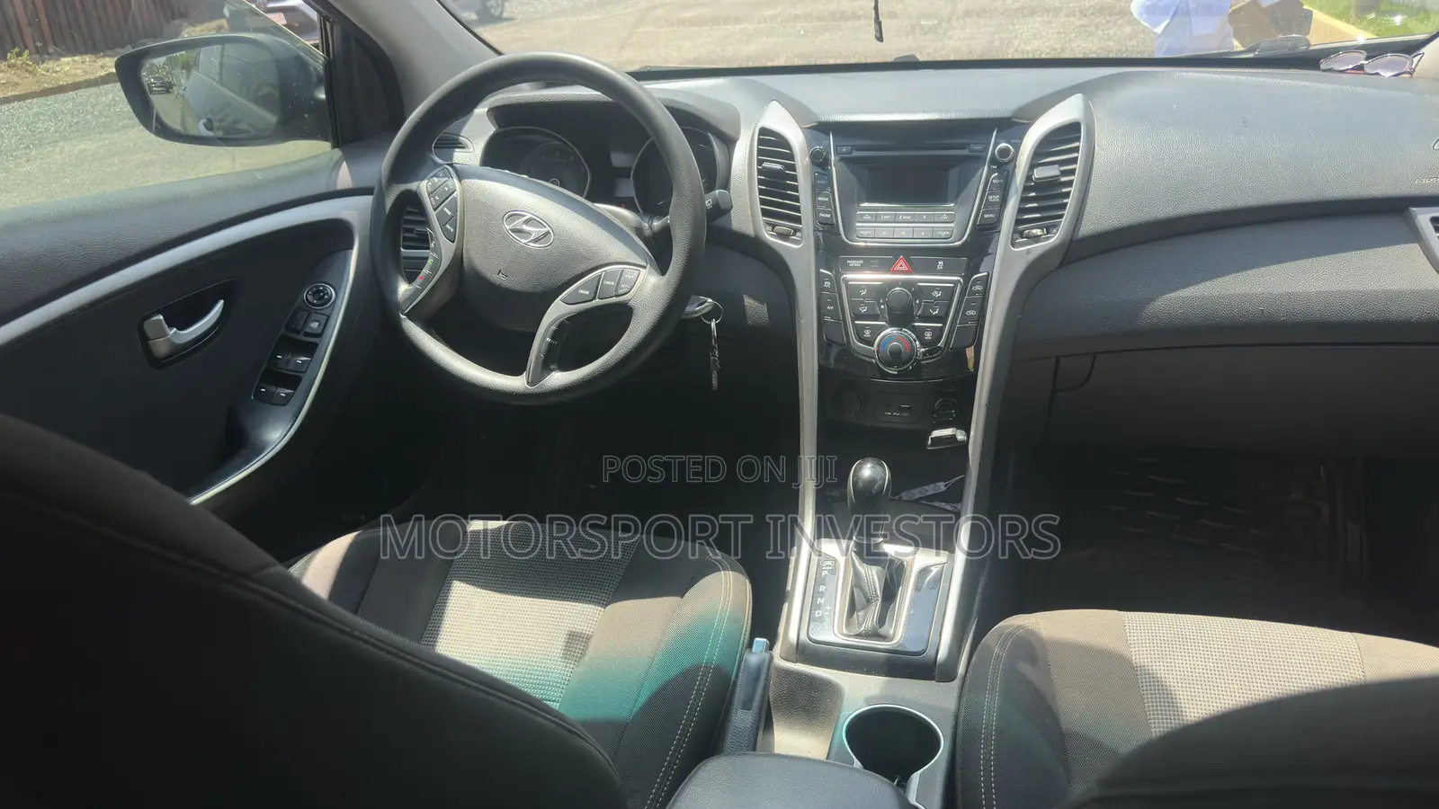 Hyundai Elantra Limited Sedan FWD (1.8L 4cyl 6A) 2016 Black