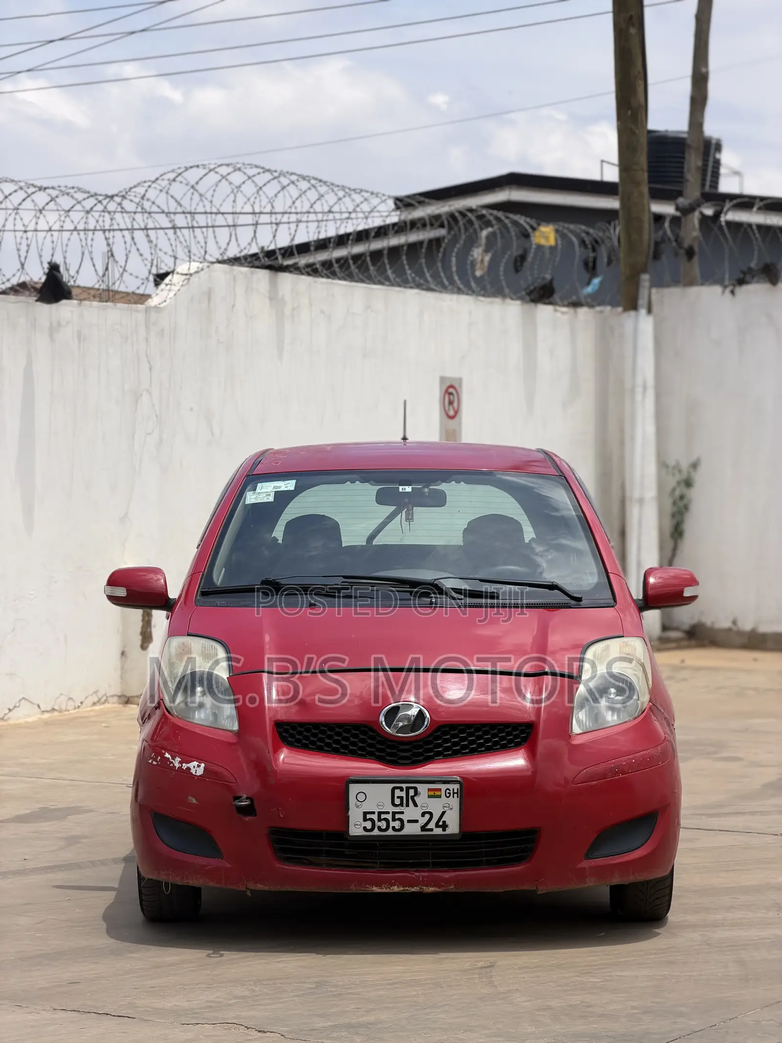 Toyota Vitz 2010 Red