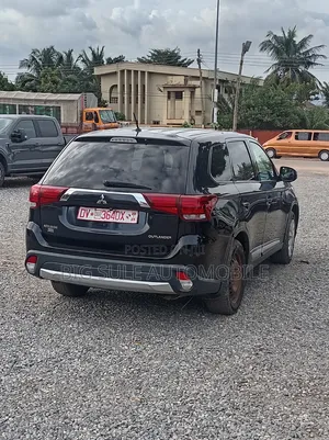 Mitsubishi Outlander 2.0 PHEV AWD 2016 Black