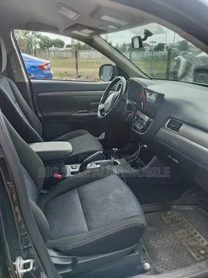 Mitsubishi Outlander 2.0 PHEV AWD 2016 Black