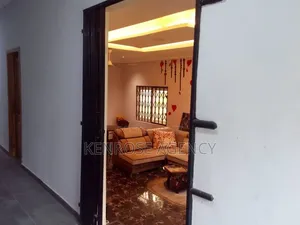 3bdrm House in Pokuase for sale