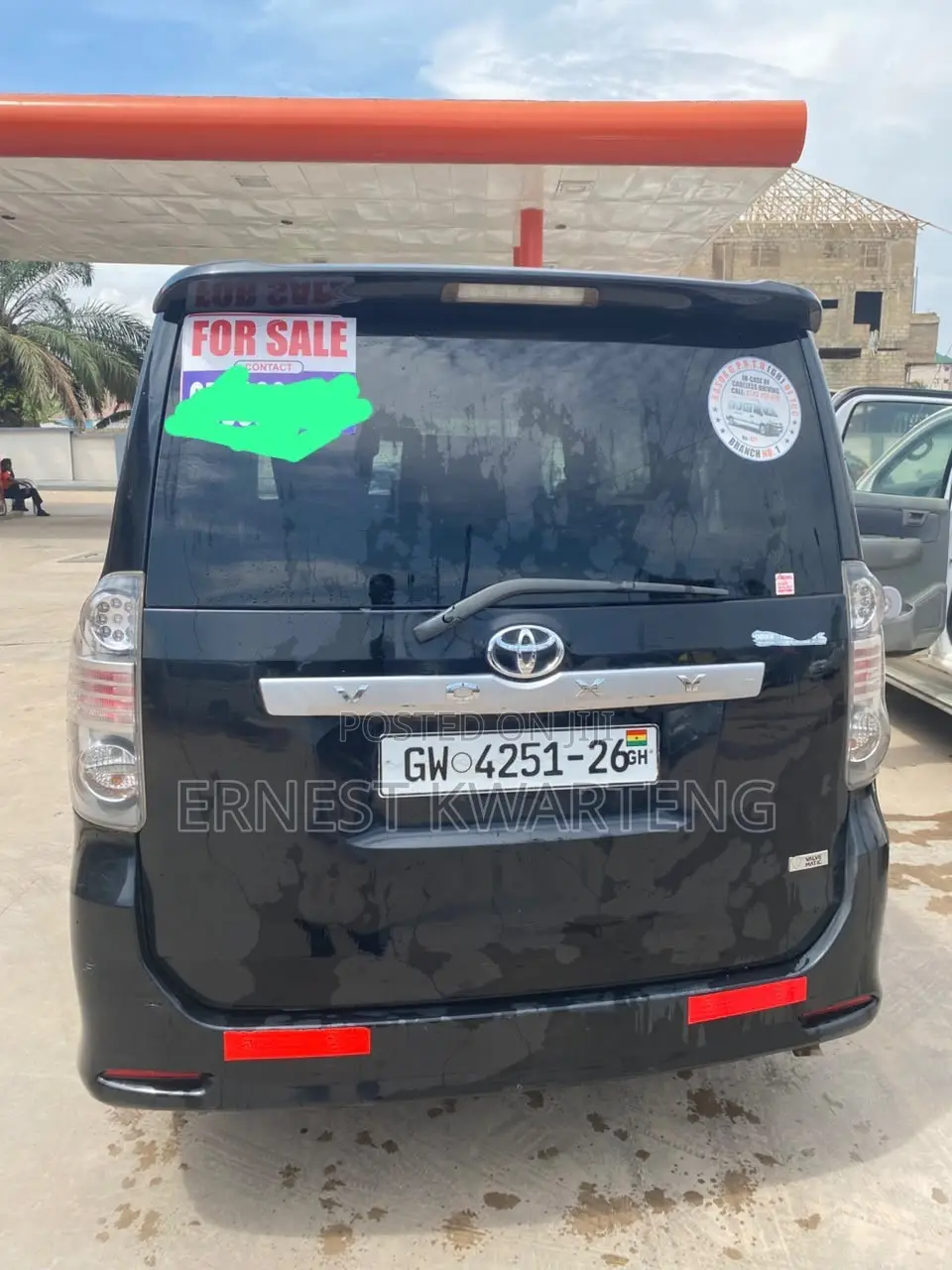 Toyota Voxy 2013 Black