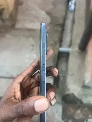 Tecno Spark 40 128 GB Black