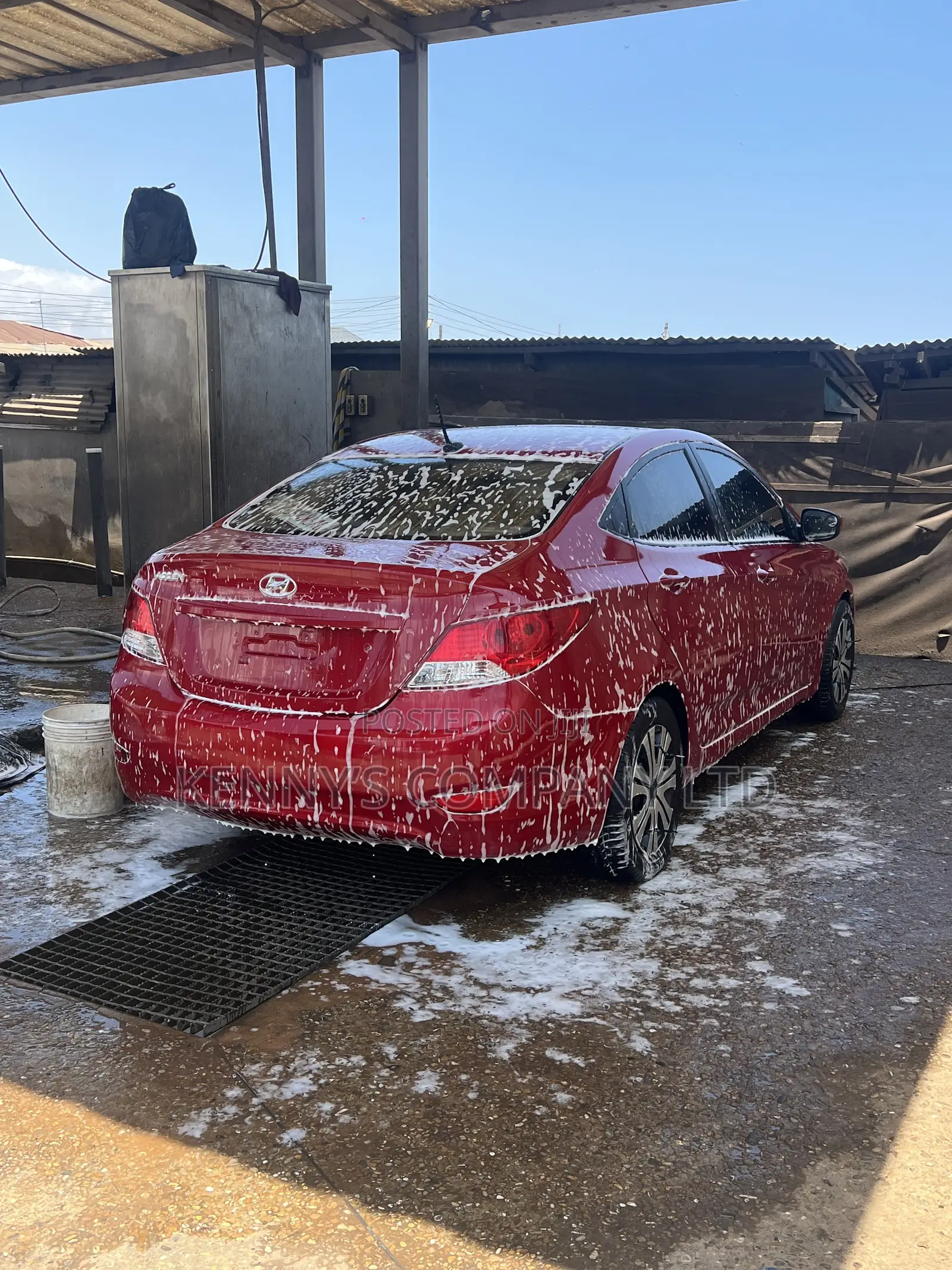 Hyundai Accent 2014 Red