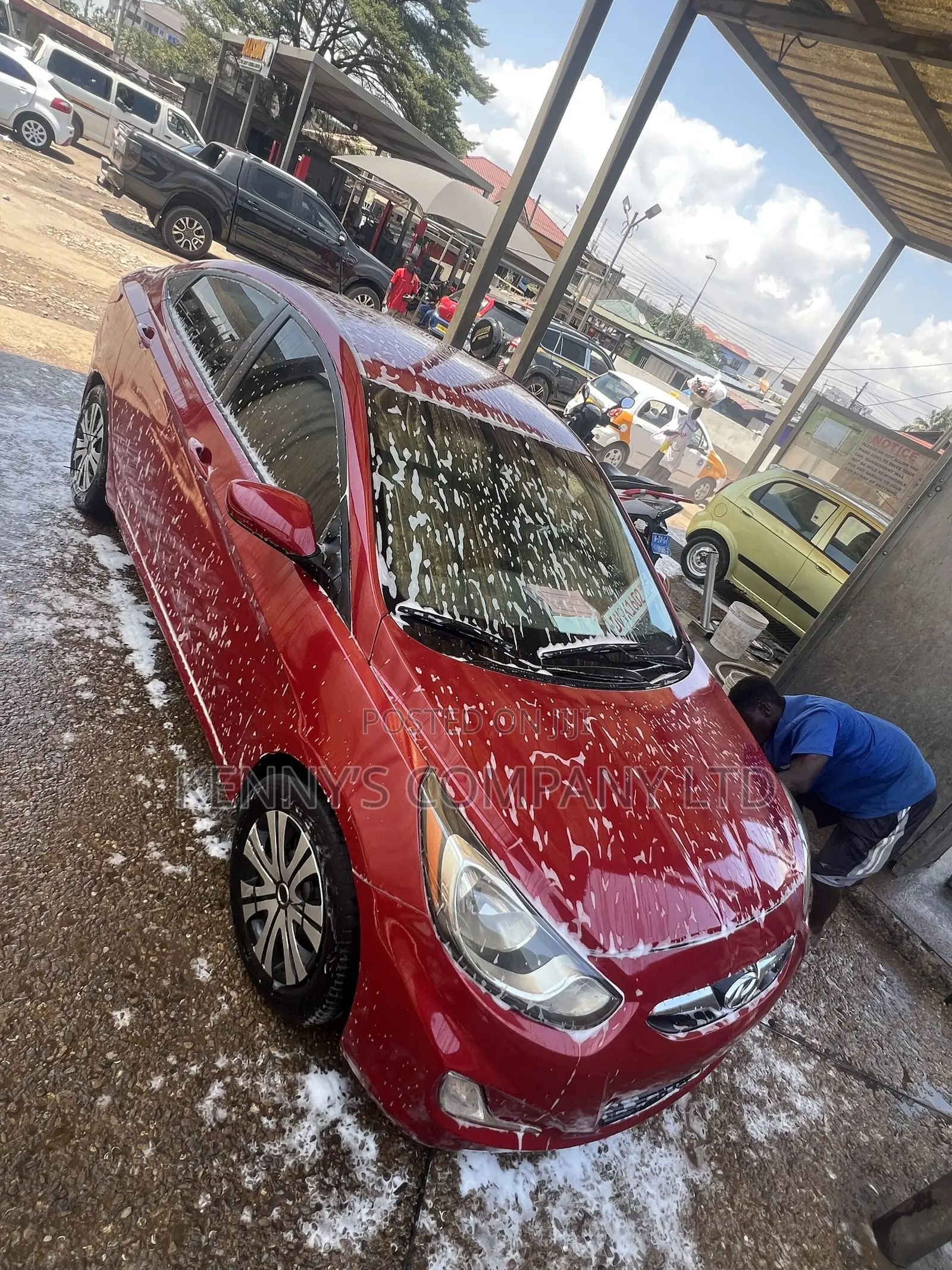 Hyundai Accent 2014 Red